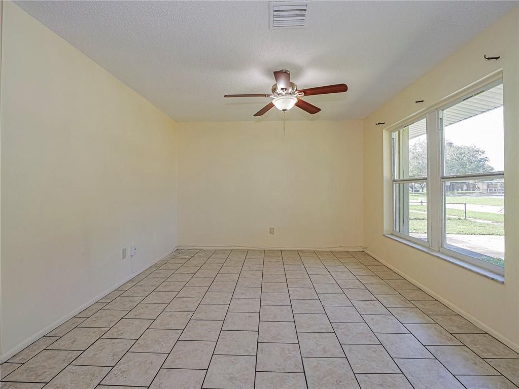 VERO BEACH HIGHLANDS UNIT - Residential