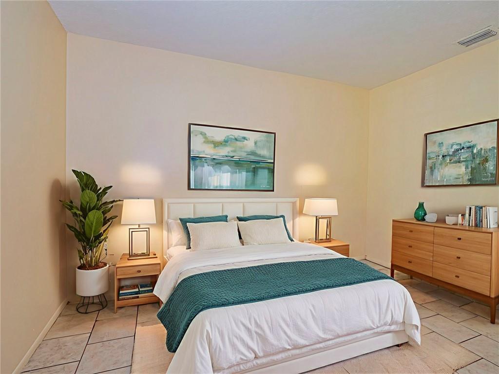 VERO BEACH HIGHLANDS UNIT - Residential