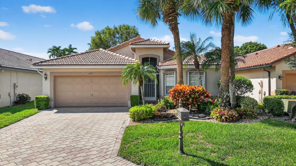 Photo of 6534 Bayhill Terrace, Boynton Beach, FL 33437 (MLS # R11120753)