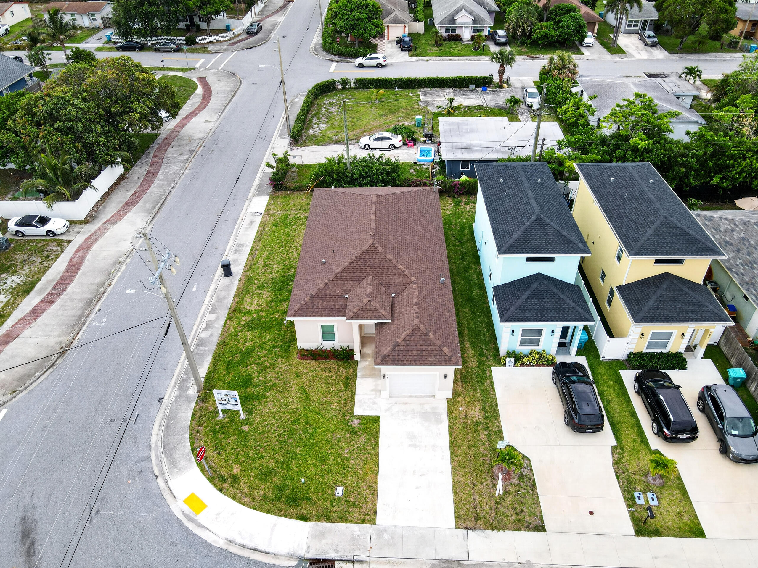 402 NW 12th Avenue