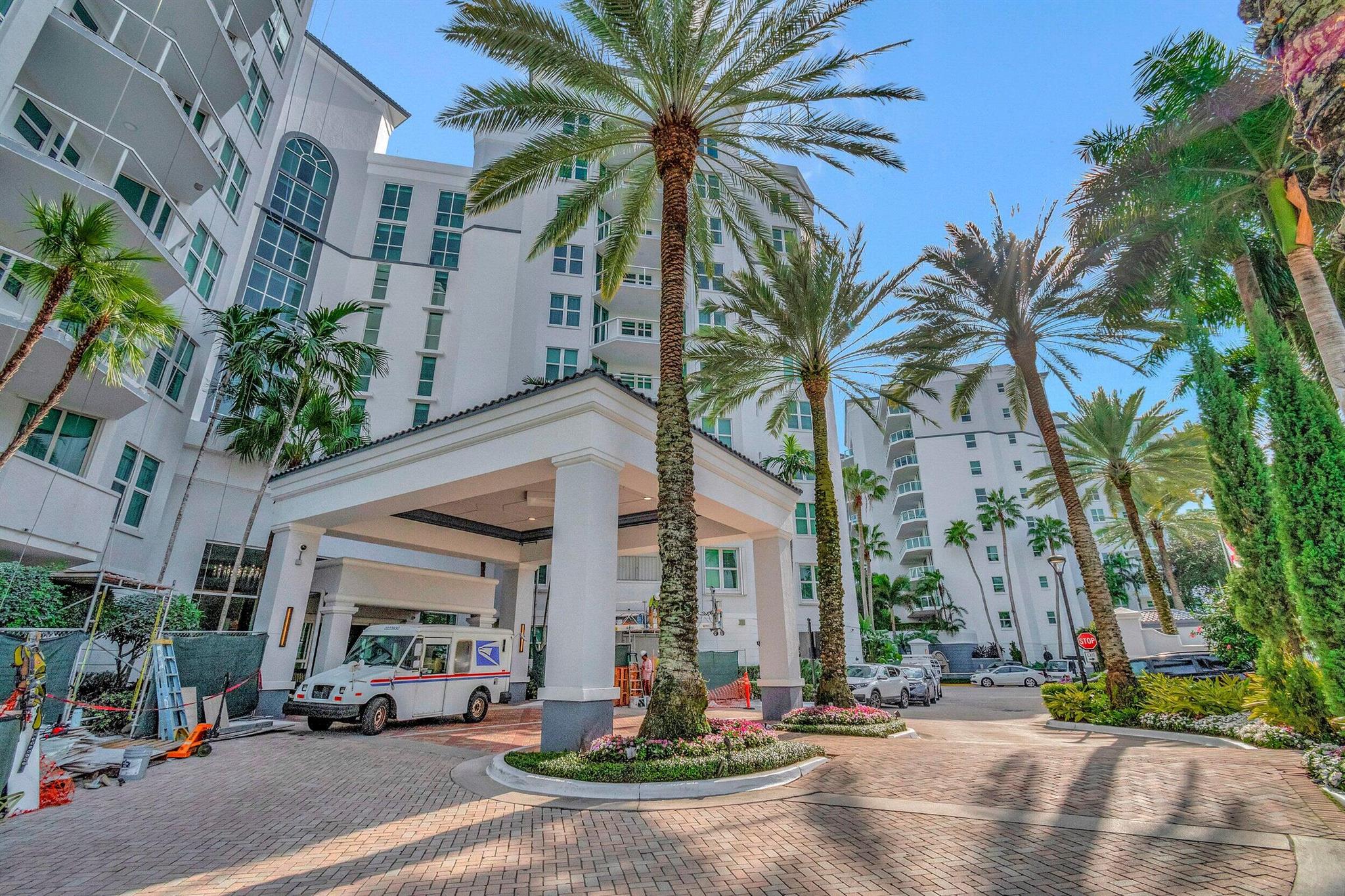 View photos, virtual tours, details... 500 SE Mizner Boulevard A302