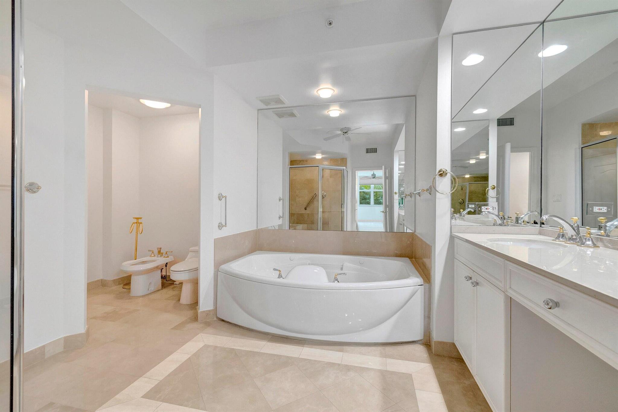 TOWNSEND PLACE CONDO - Residential Lease