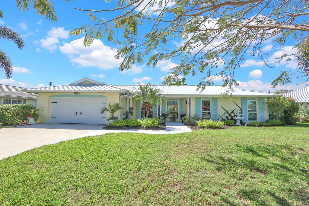 Photo of 225 Orange Tree Dr, Atlantis, FL 33462 (MLS # B26000679)