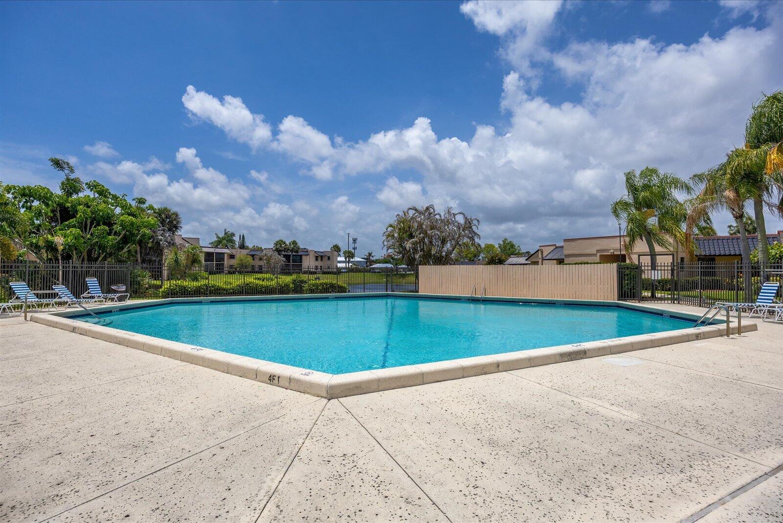 Savannas Club Condo - Residential