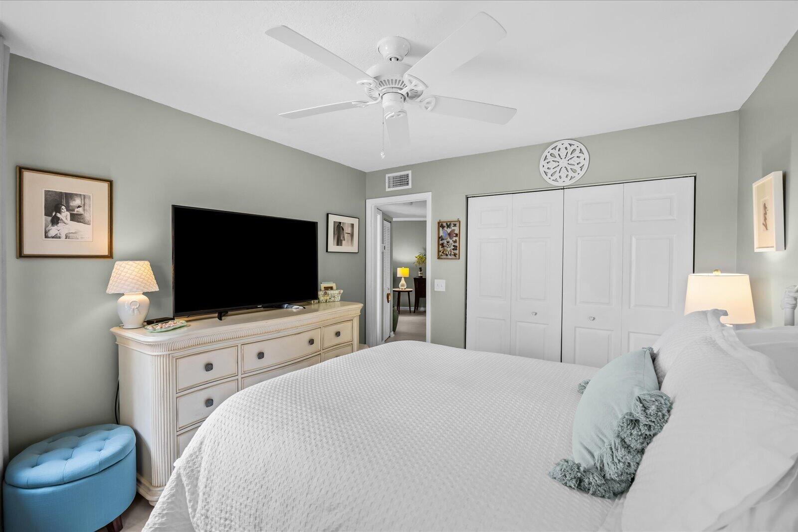 Savannas Club Condo - Residential
