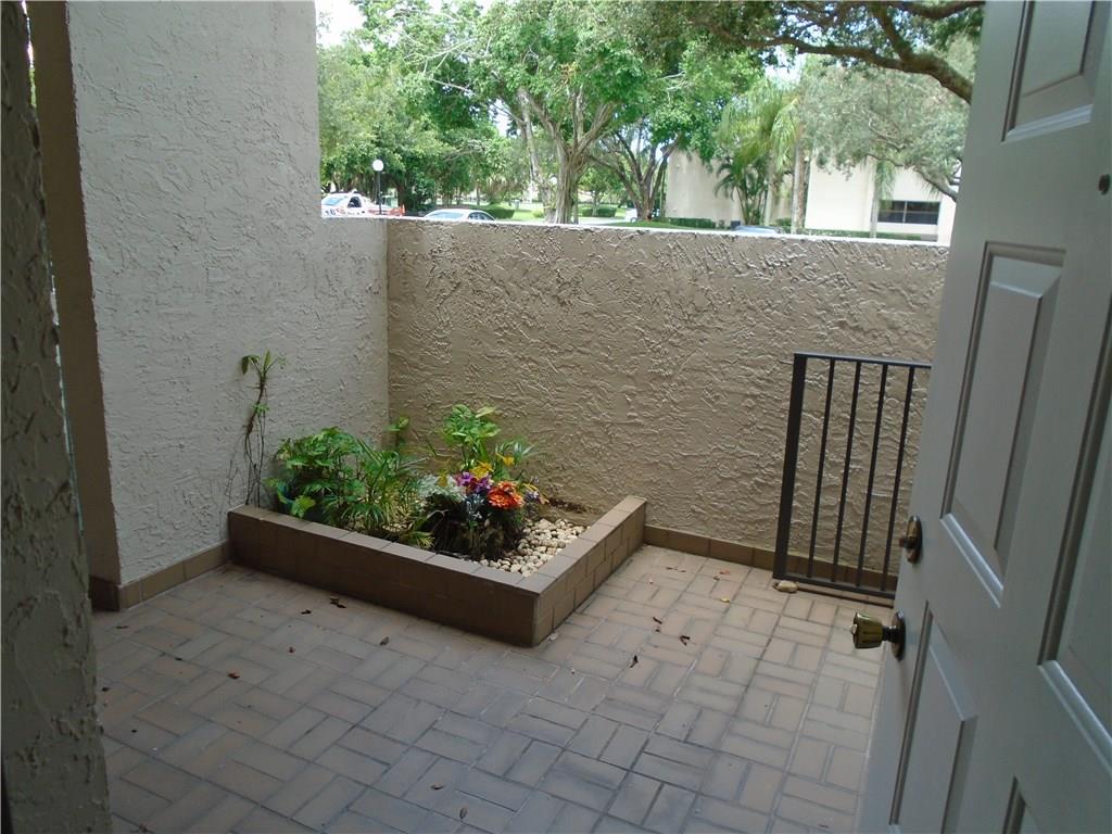 POND APPLE 3 - Residential