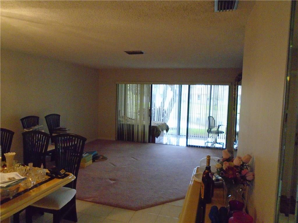 POND APPLE 3 - Residential