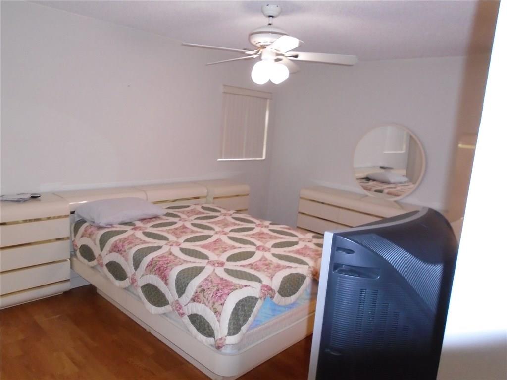 POND APPLE 3 - Residential