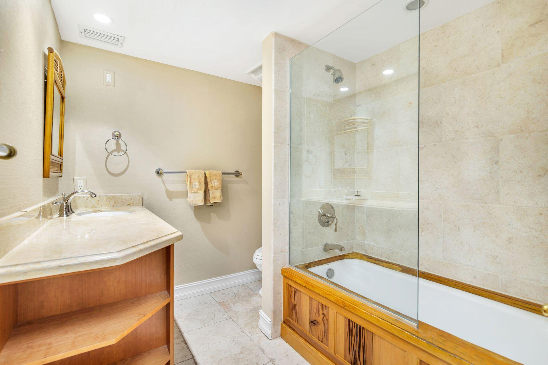 SOUTHLAKE CONDOMINIUM - Residential