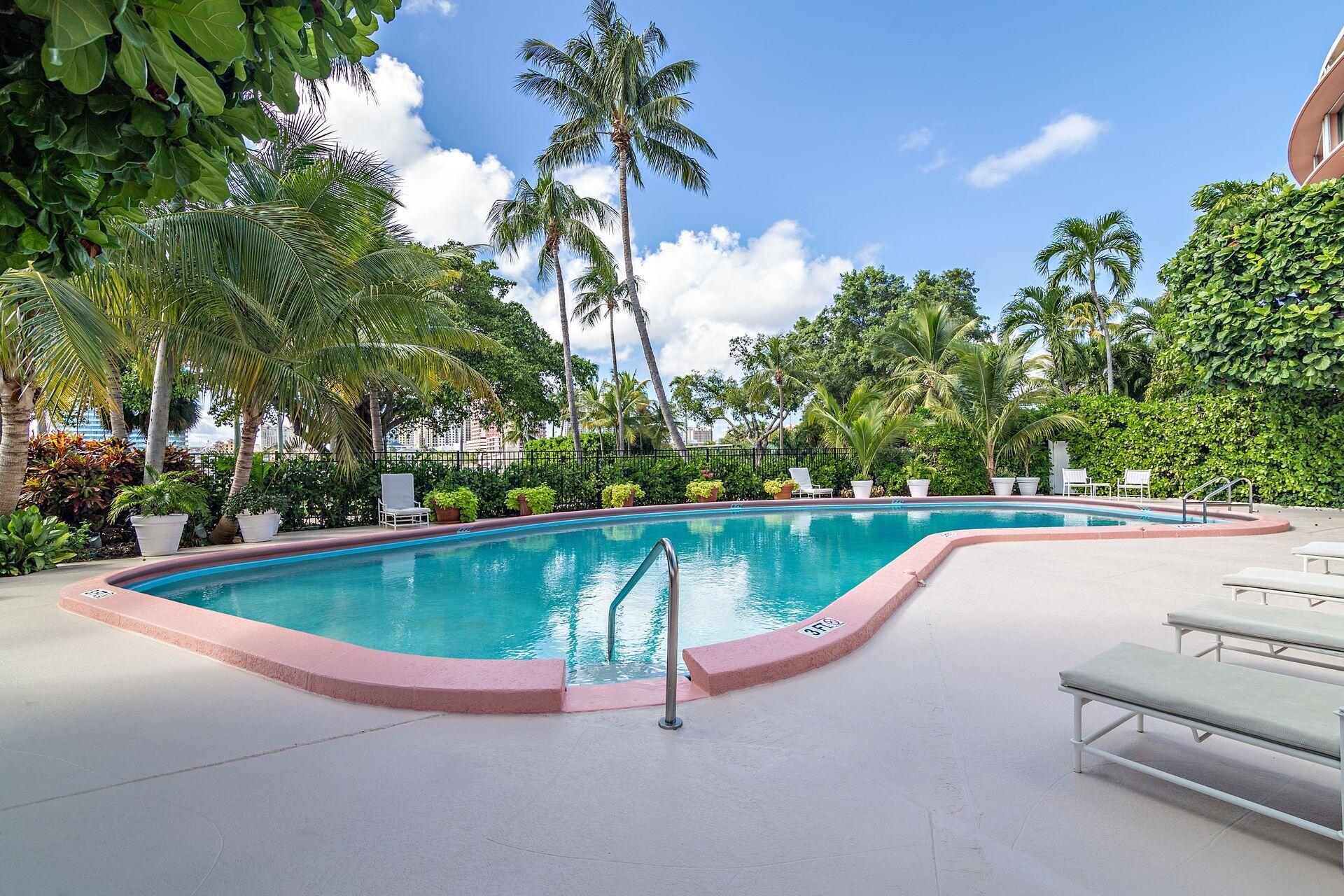 SOUTHLAKE CONDOMINIUM - Residential