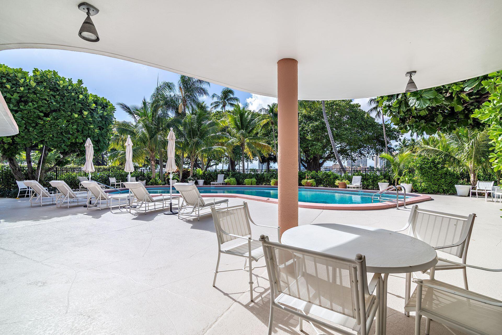 SOUTHLAKE CONDOMINIUM - Residential