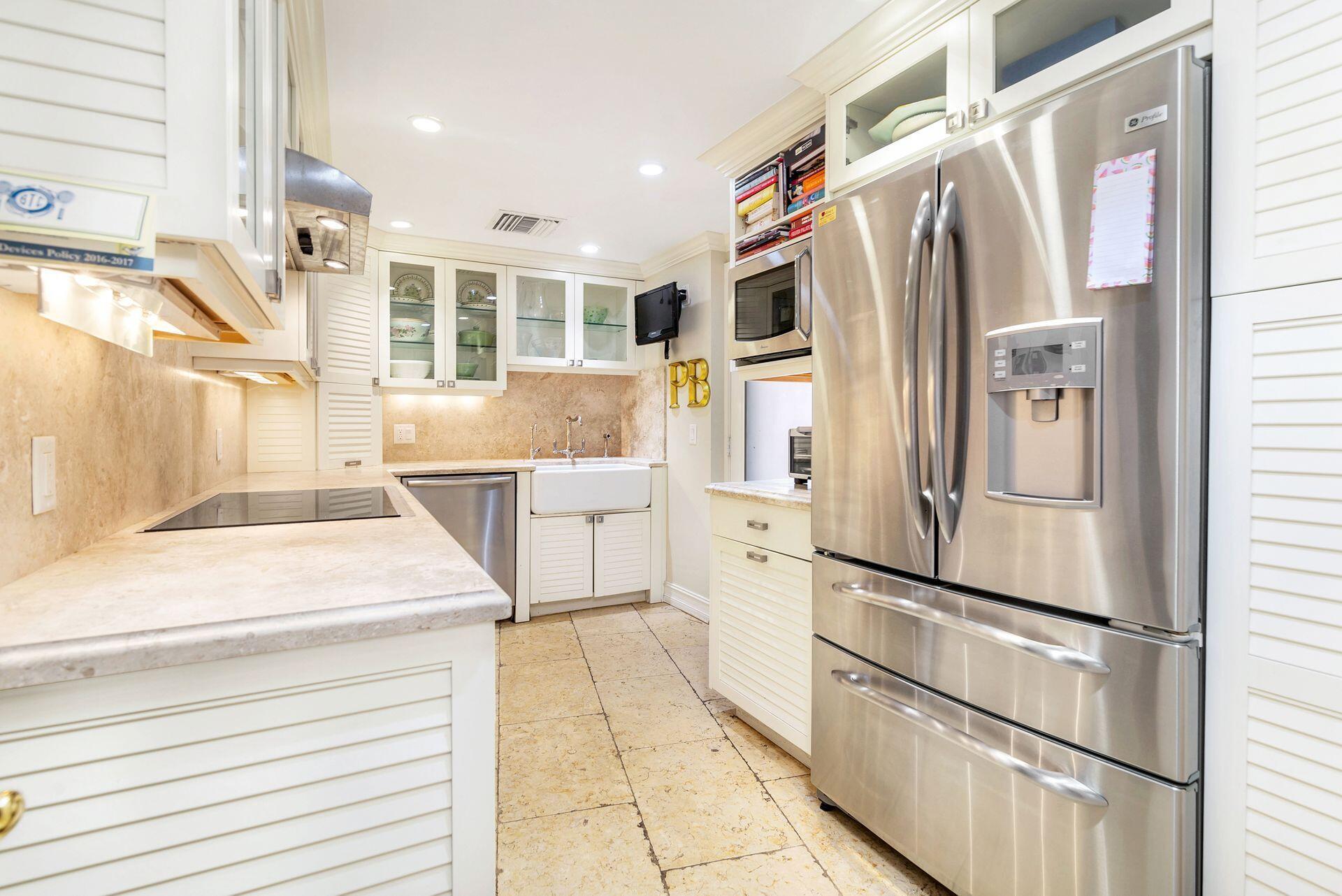 SOUTHLAKE CONDOMINIUM - Residential