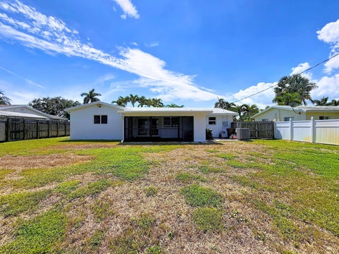 Tiny photo for 2621 NE 51ST Court, Lighthouse Point, FL 33064 (MLS # B26081749)