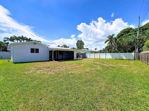 Tiny photo for 2621 NE 51ST Court, Lighthouse Point, FL 33064 (MLS # B26081749)