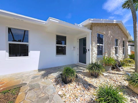 Tiny photo for 2621 NE 51ST Court, Lighthouse Point, FL 33064 (MLS # B26081749)