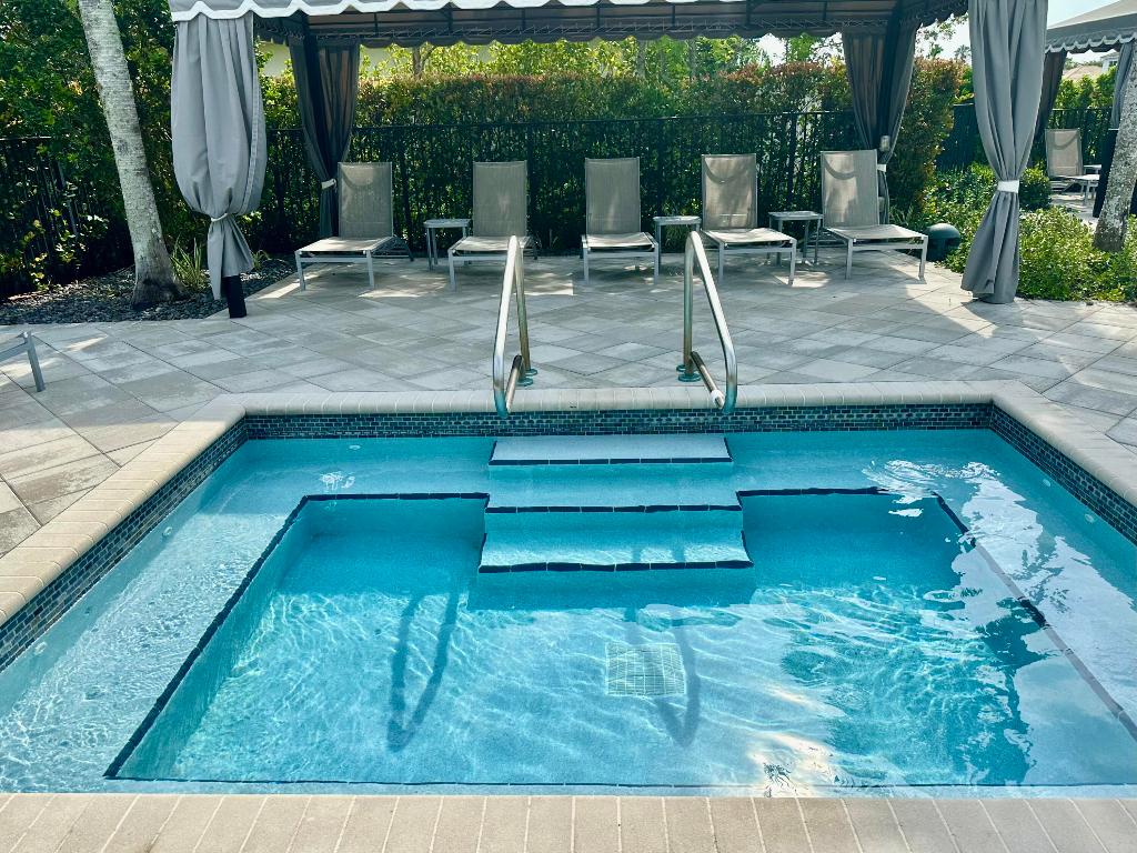 DAKOTA - Residential Lease