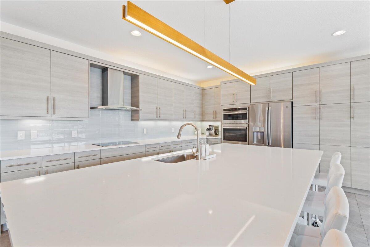 DAKOTA - Residential Lease