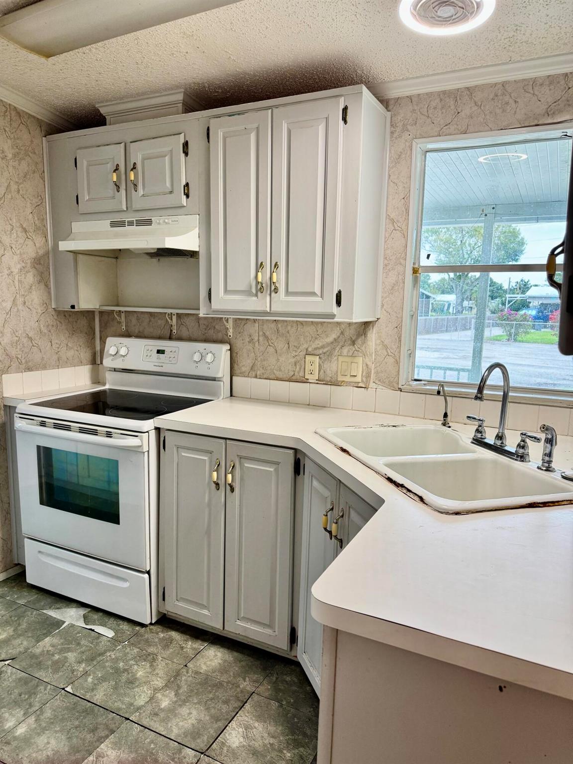 BUCKHEAD RIDGE SUB - Residential