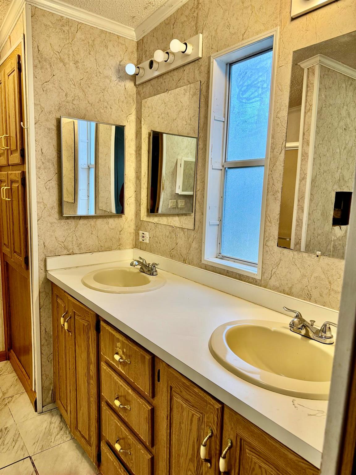 BUCKHEAD RIDGE SUB - Residential