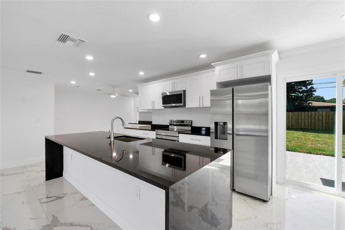 1411 NW 54th Terrace