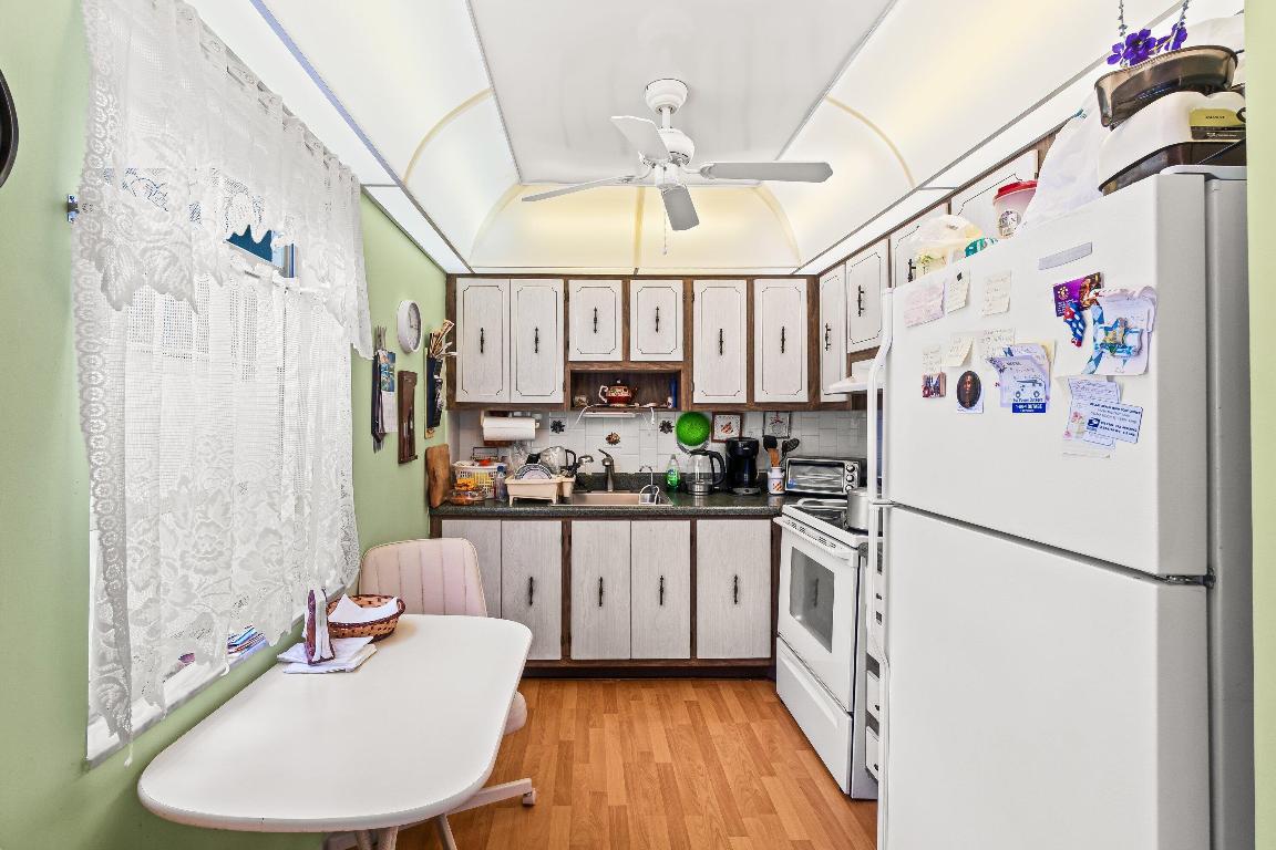 KINGS POINT NORMANDY CONDOS - Residential