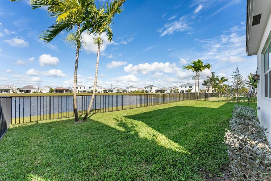 Pines Of Westlake - Residential