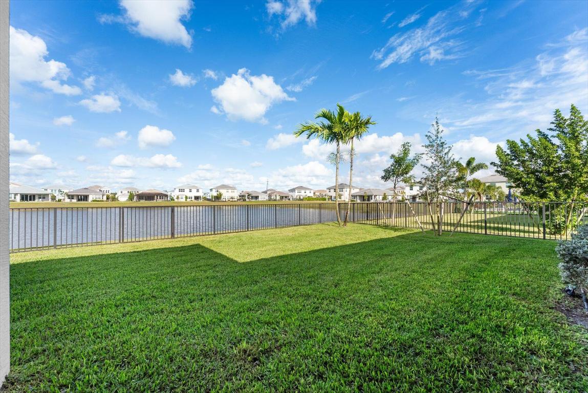 Pines Of Westlake - Residential