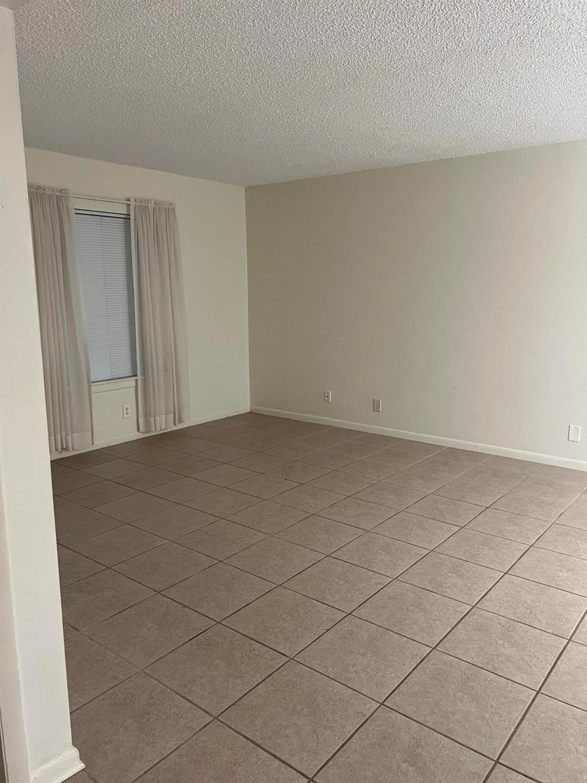 CHASEWOOD OF JUPITER COND - Residential Lease
