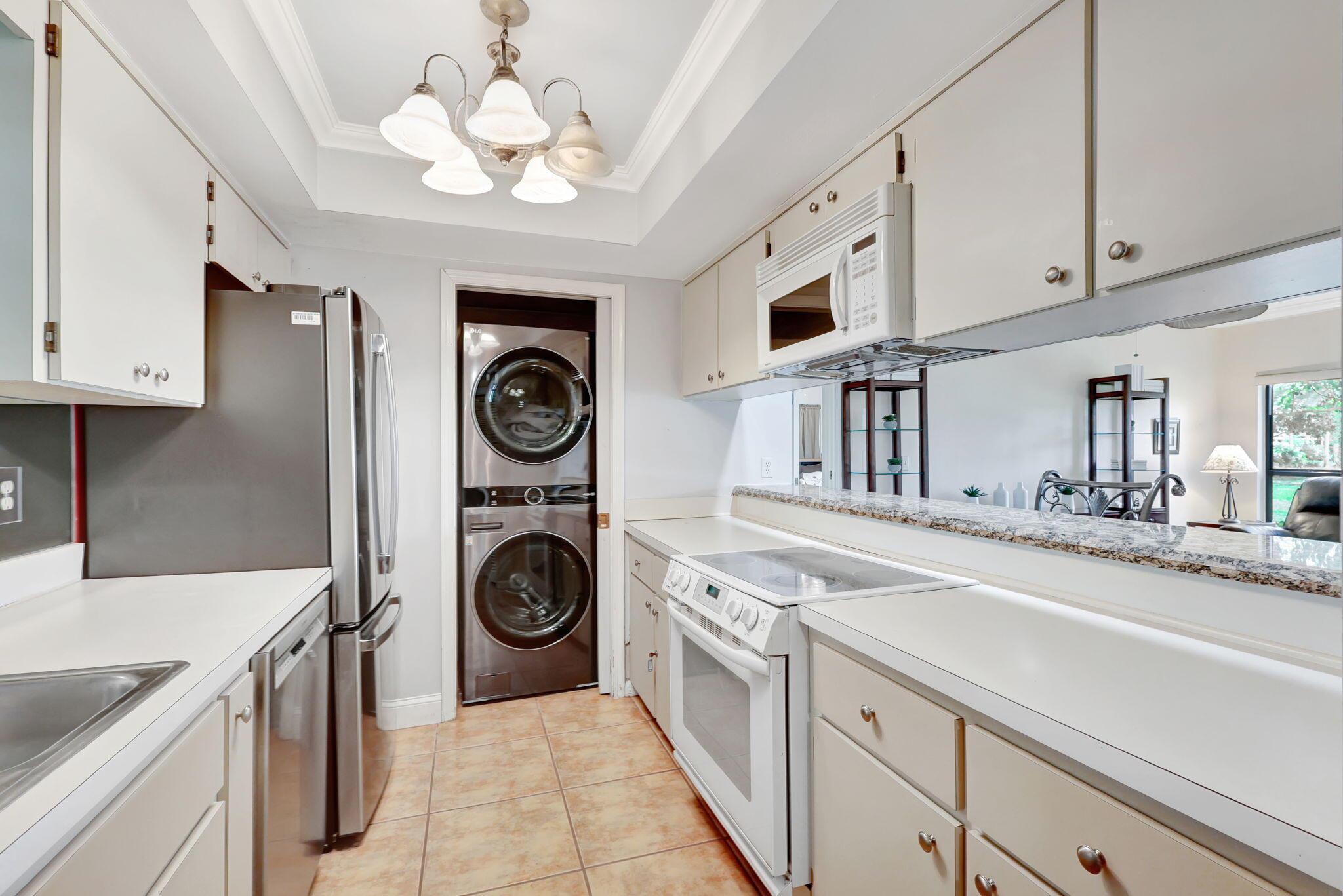 11863 Wimbledon Circle 440