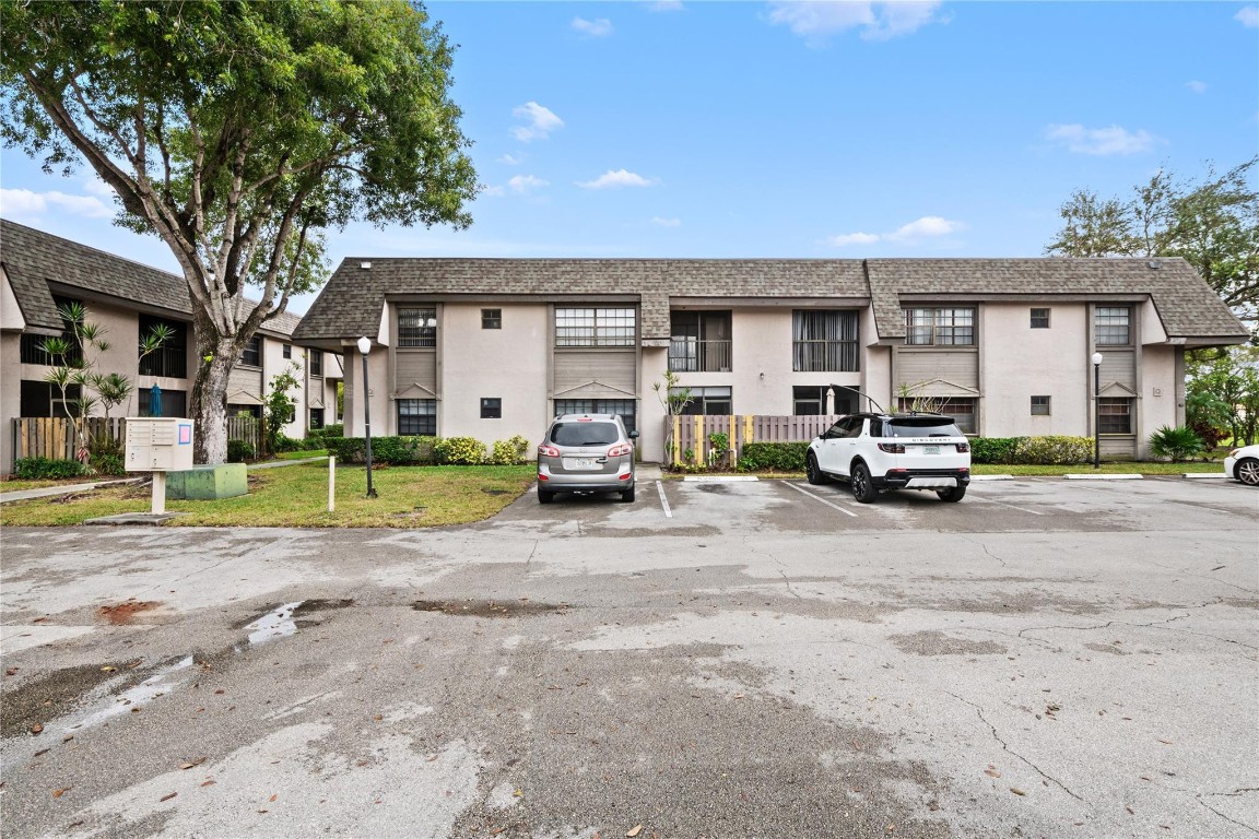 Grenadier Lakes - Residential