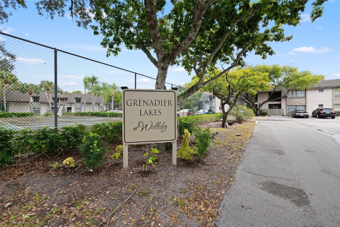 Grenadier Lakes - Residential