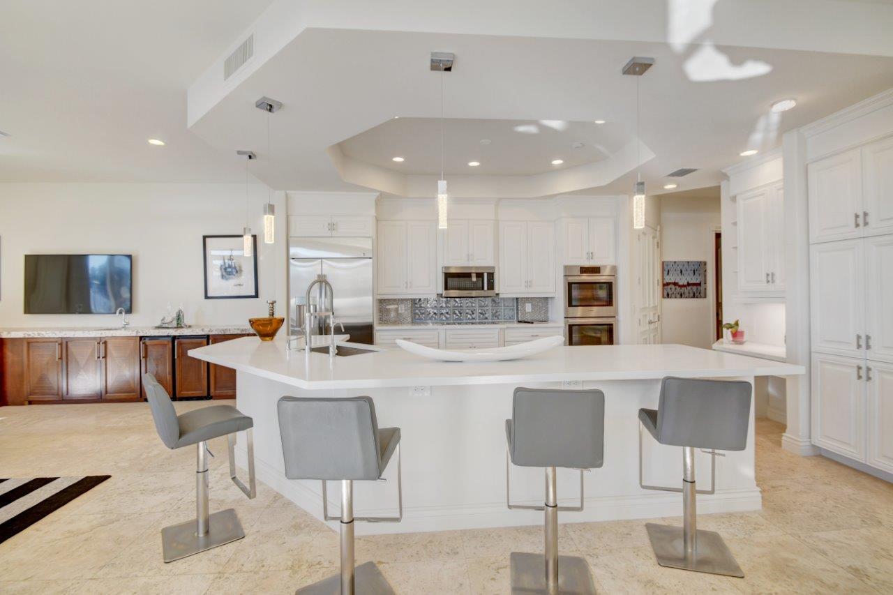 RIO DEL REY SHORES - Residential