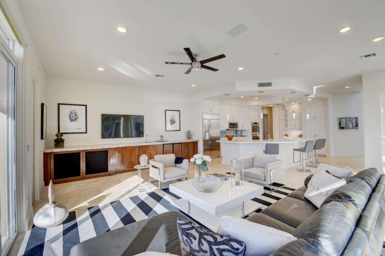 RIO DEL REY SHORES - Residential