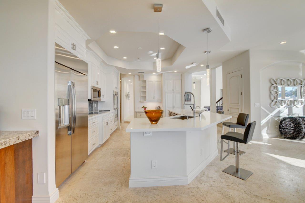 RIO DEL REY SHORES - Residential