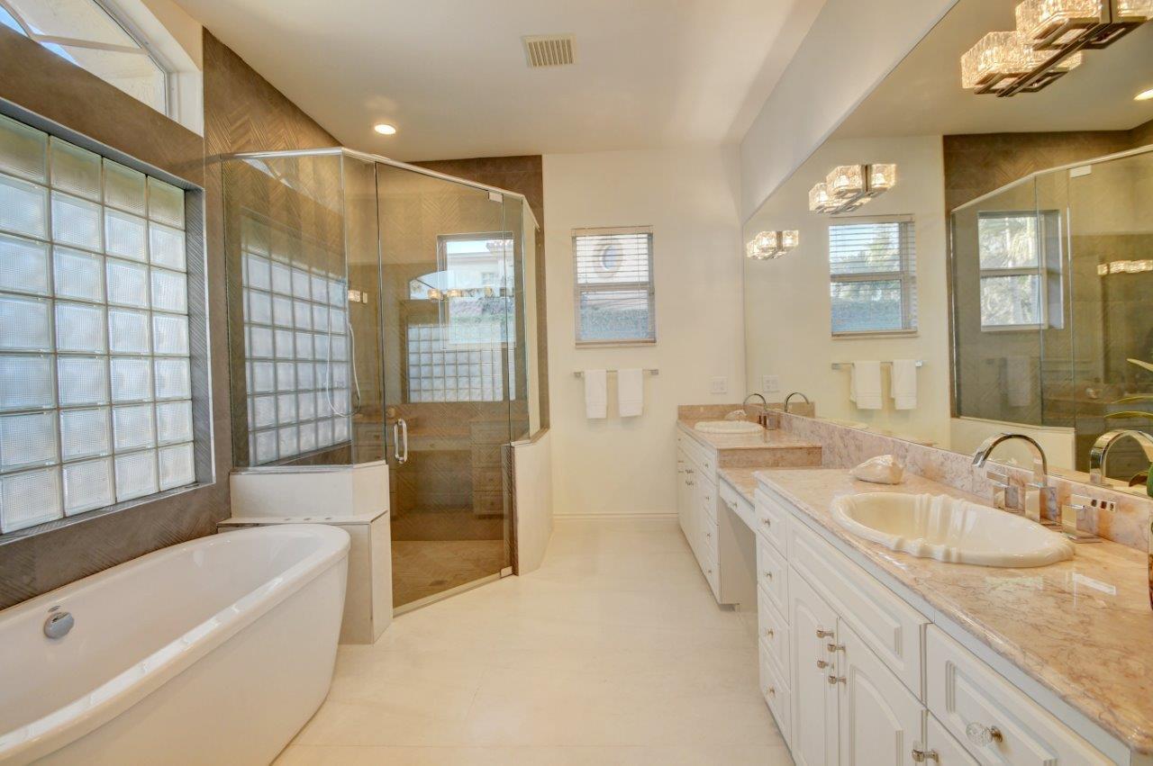 RIO DEL REY SHORES - Residential