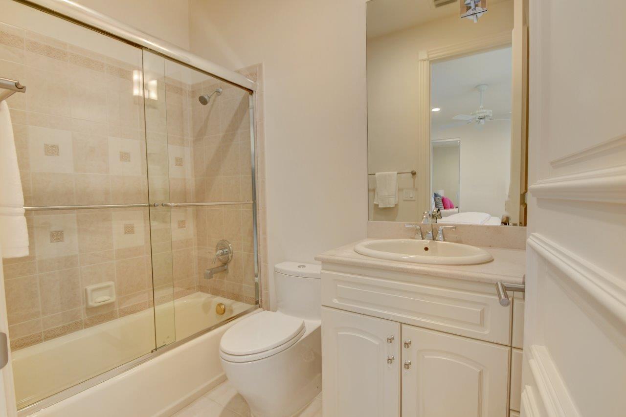 RIO DEL REY SHORES - Residential