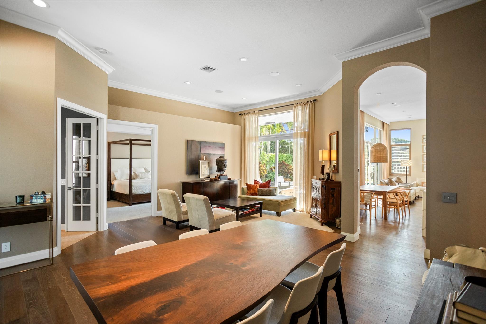 936 Windward Way
