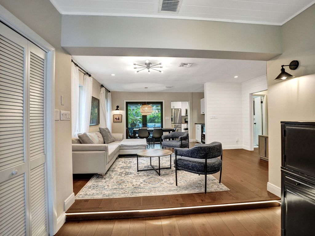 Photo of 1625 SE 2nd Court, Fort Lauderdale, FL 33301 (MLS # B26032053)