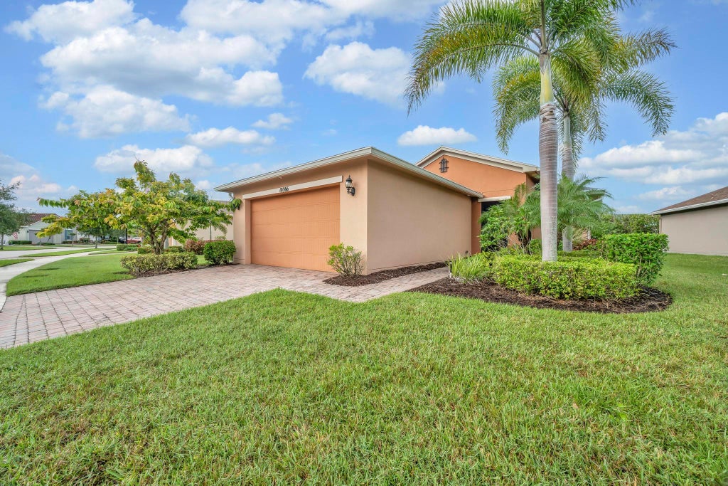 Photo of 10366 SW Indian Lilac Trail, Port Saint Lucie, FL 34987 (MLS # R11125520)