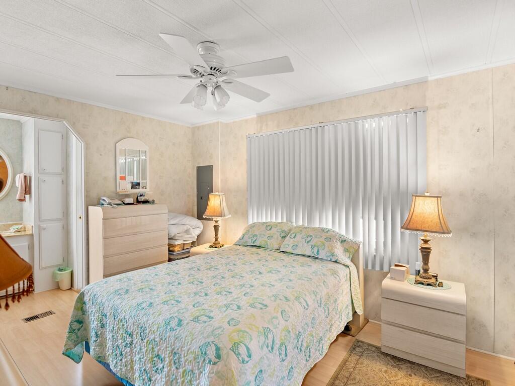 Pinelake Village - Residential