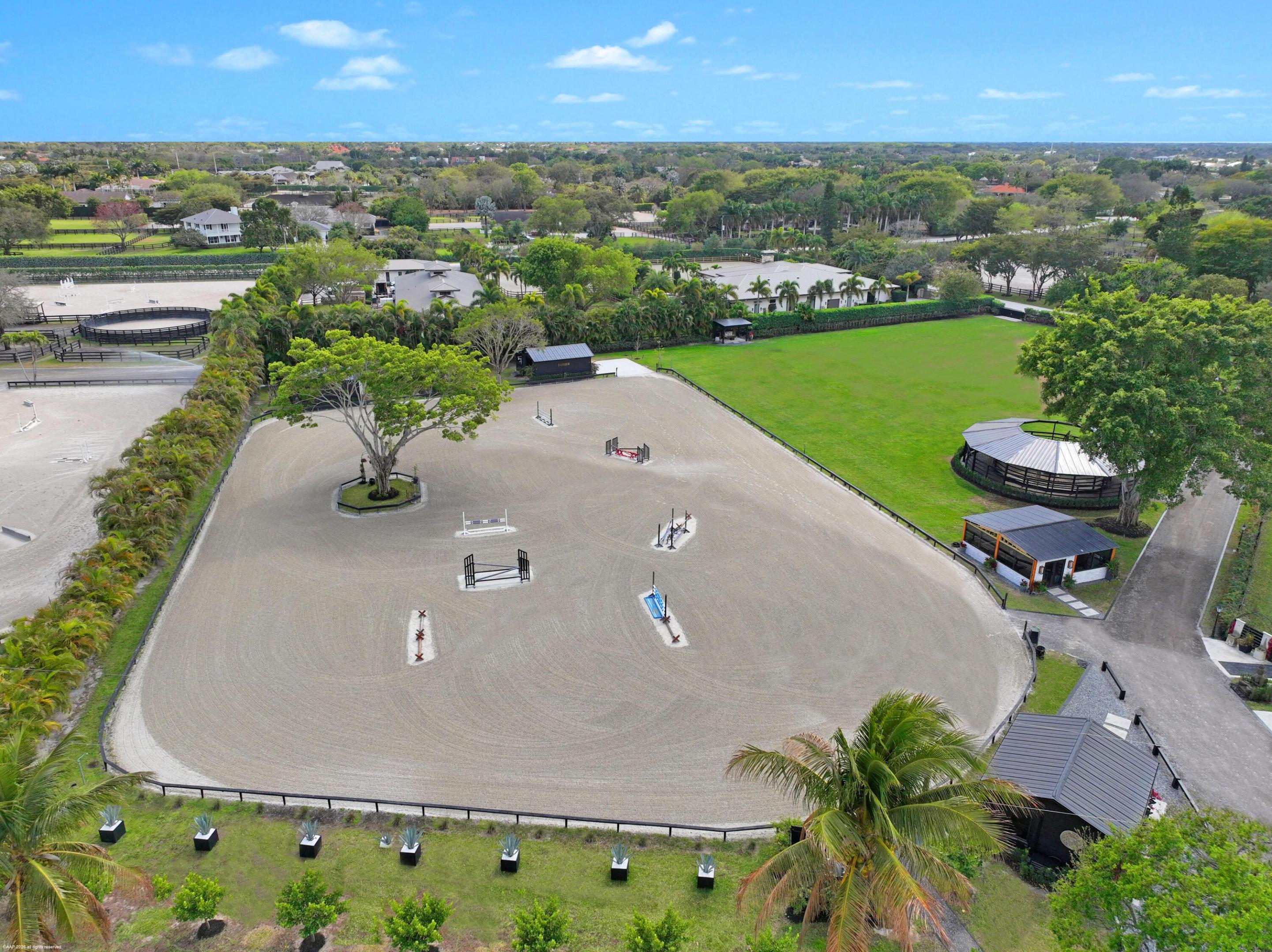 SADDLE TRAIL PARK OF WELLINGTON - Residential