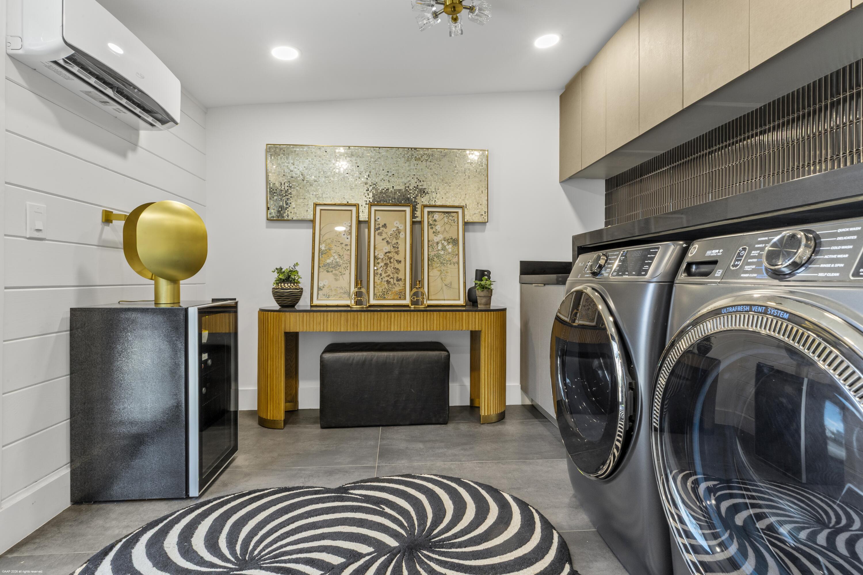 SADDLE TRAIL PARK OF WELLINGTON - Residential