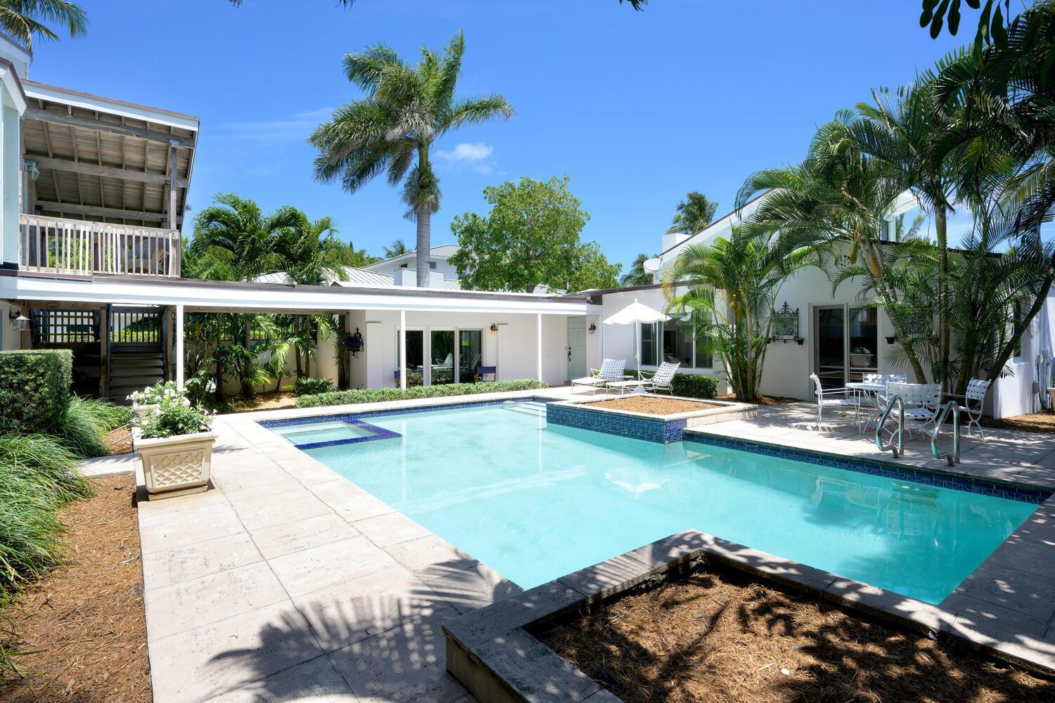 3208 N Flagler Drive