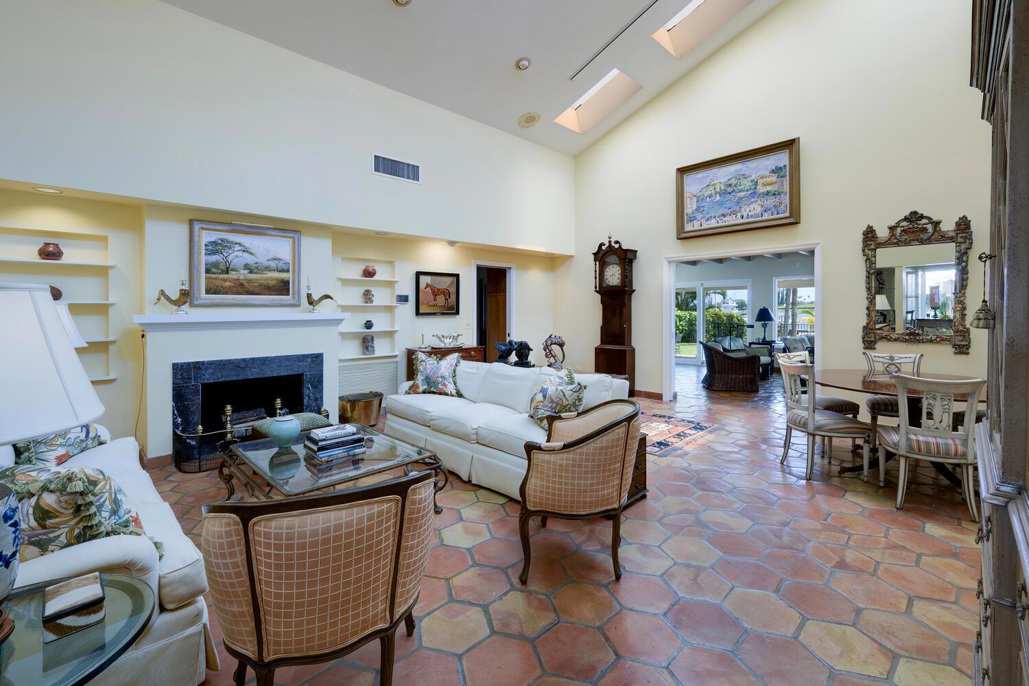 3208 N Flagler Drive