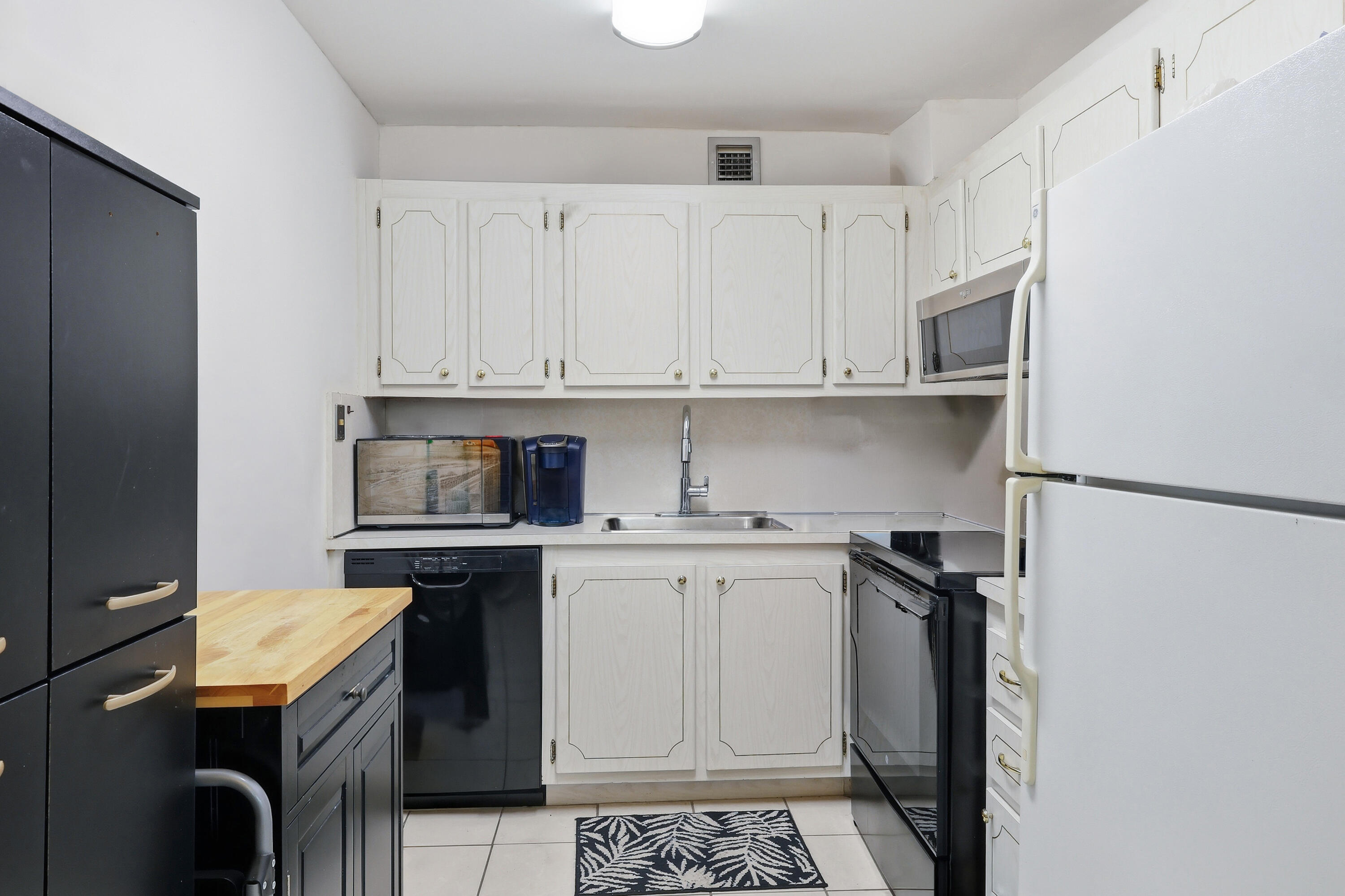 VENTNOR Q CONDO - Residential