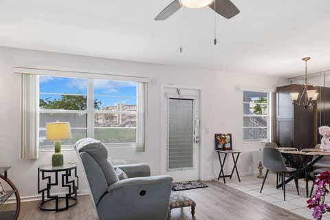 Tiny photo for 231 Ventnor Q, Deerfield Beach, FL 33442 (MLS # R11169825)