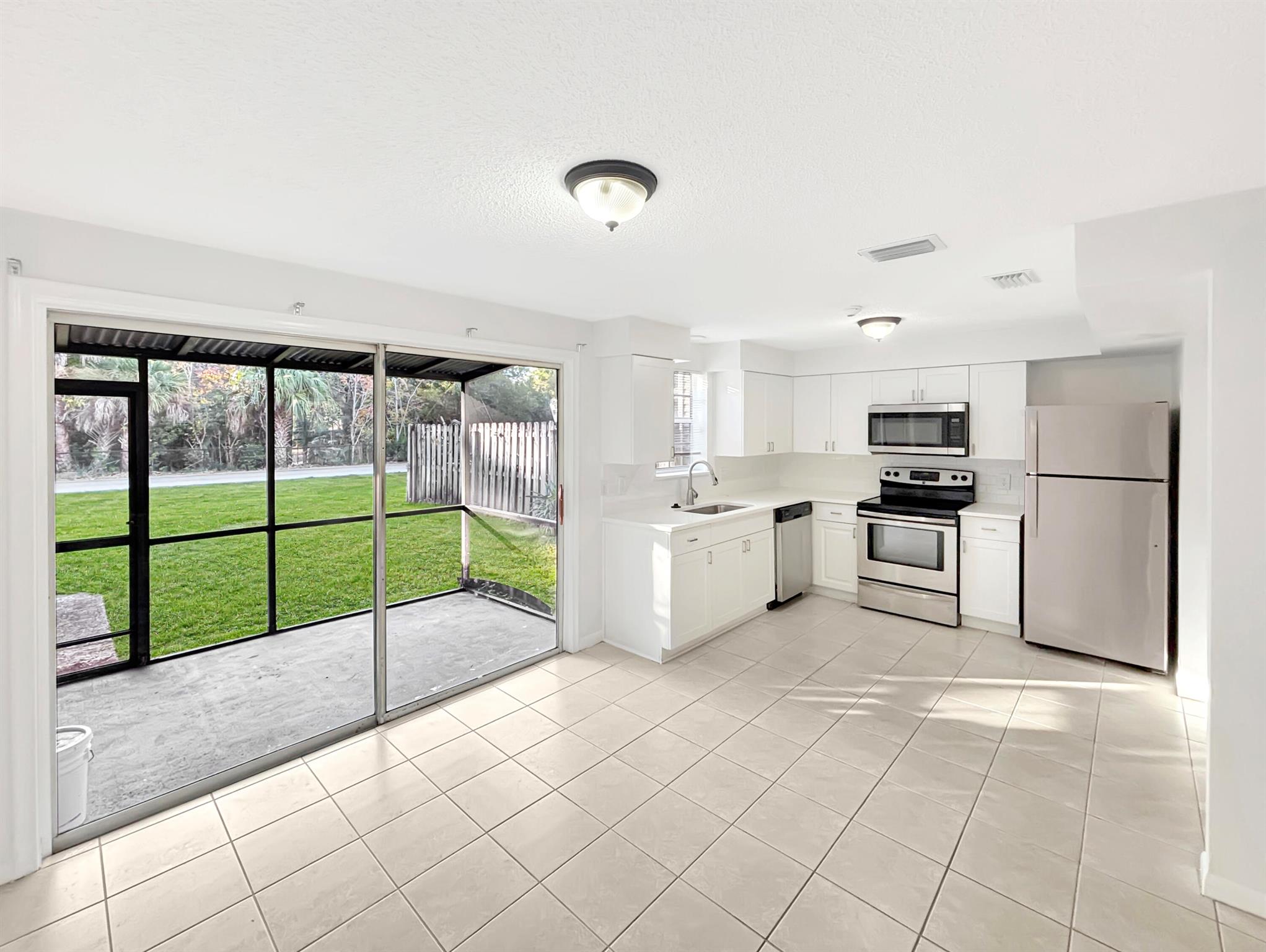 GEORGIAN PARK - Residential Lease