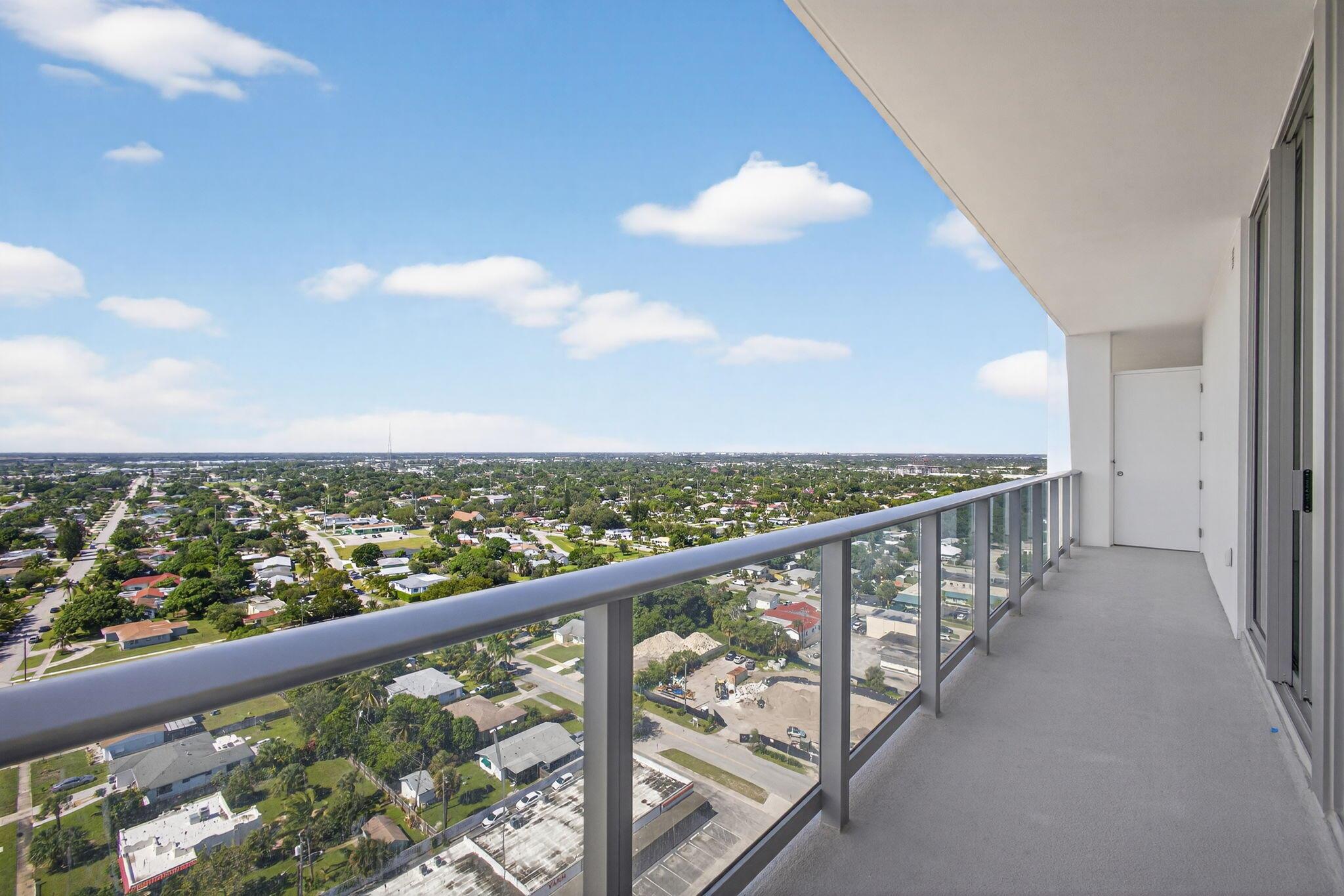 Nautilus 220 Condominium - Residential