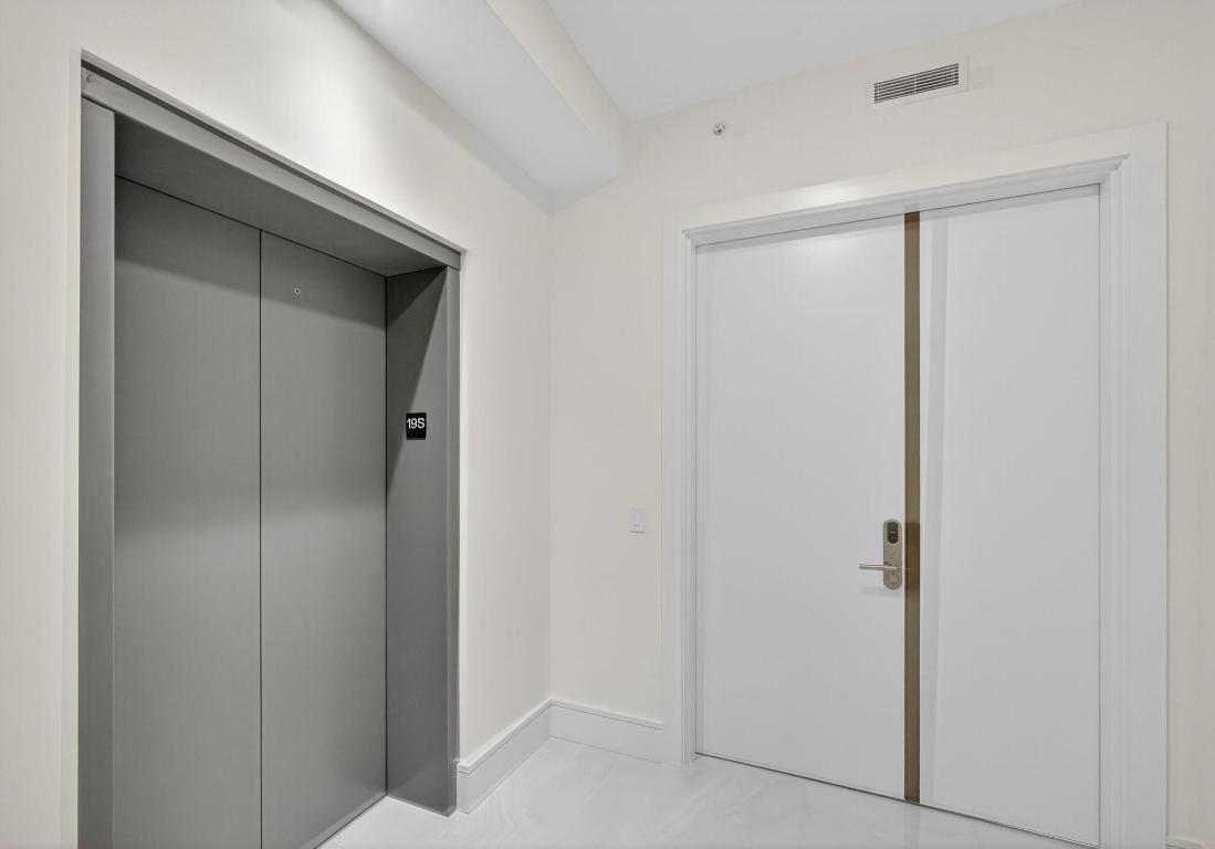 Nautilus 220 Condominium - Residential