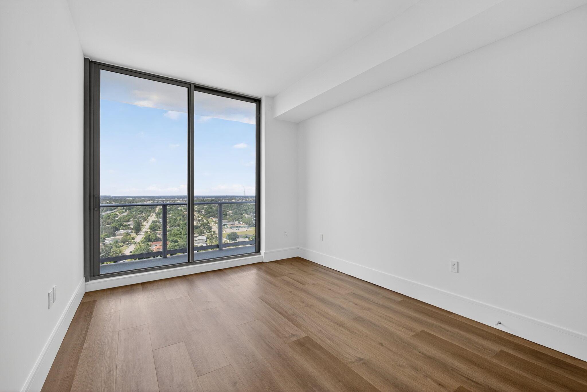 Nautilus 220 Condominium - Residential